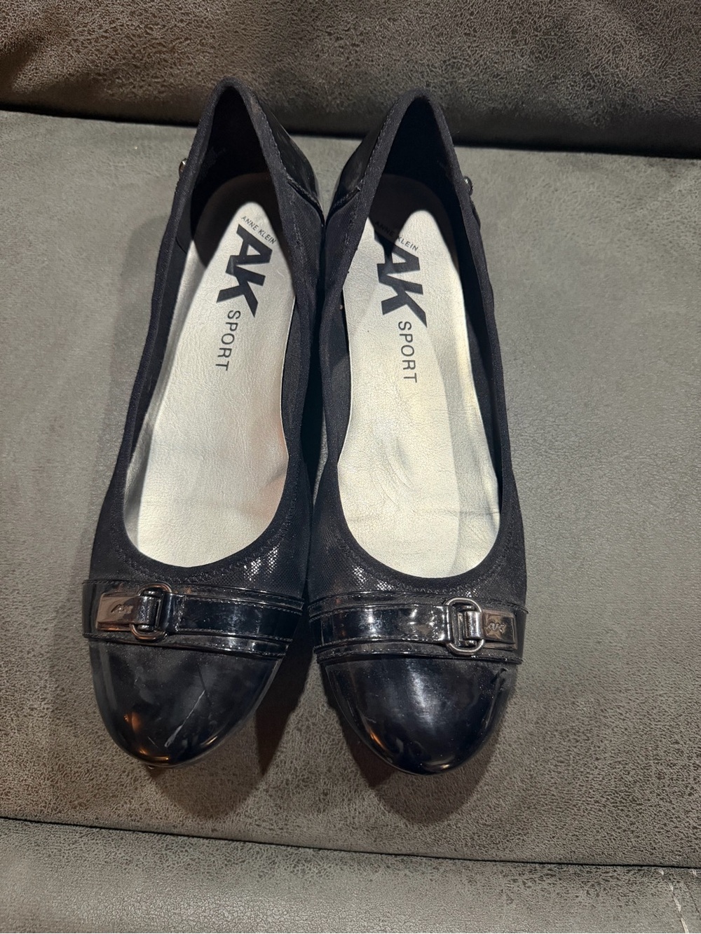 Women's Black Flats with Gloss Cap Toe